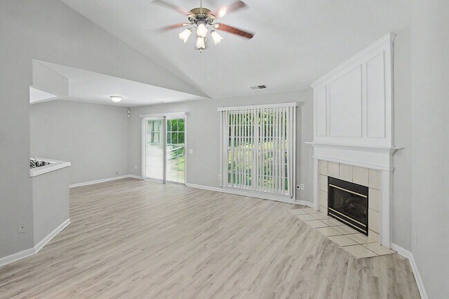 Photo - 1416 Rumstone Ln