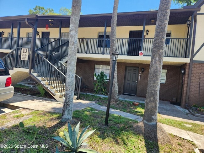 Photo - 2981 Sir Hamilton Cir Unit 13