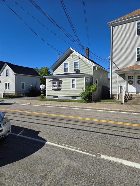 392 Benefit St Unit 2nd floor