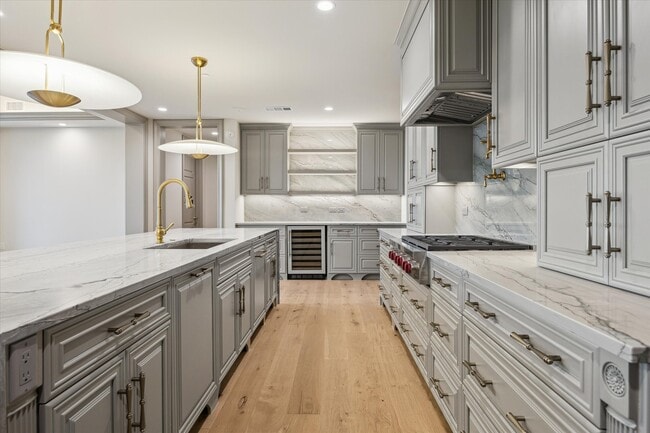 Photo - 1717 Bissonnet St Unit 1101