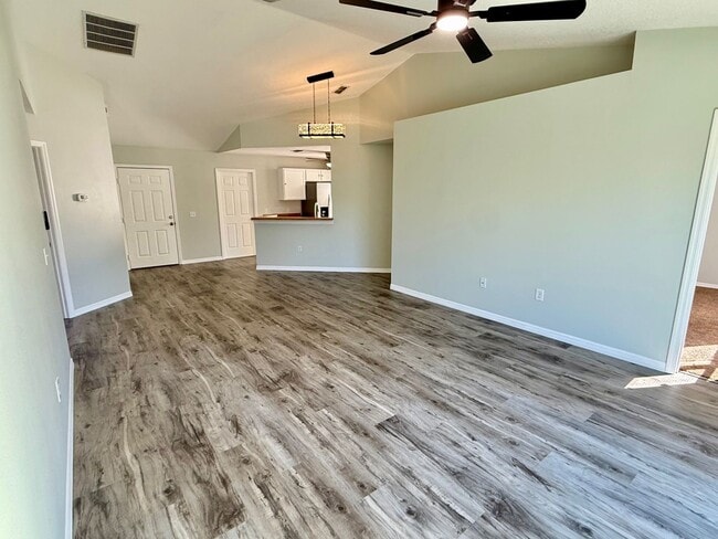 Photo - 3/2 Spacious Saint Cloud Home with fenced ...