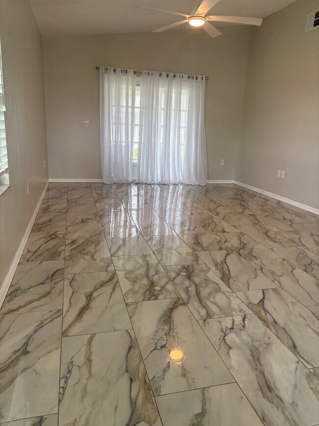 Photo - Beautiful End Unit 2 bed 2 bath Villa