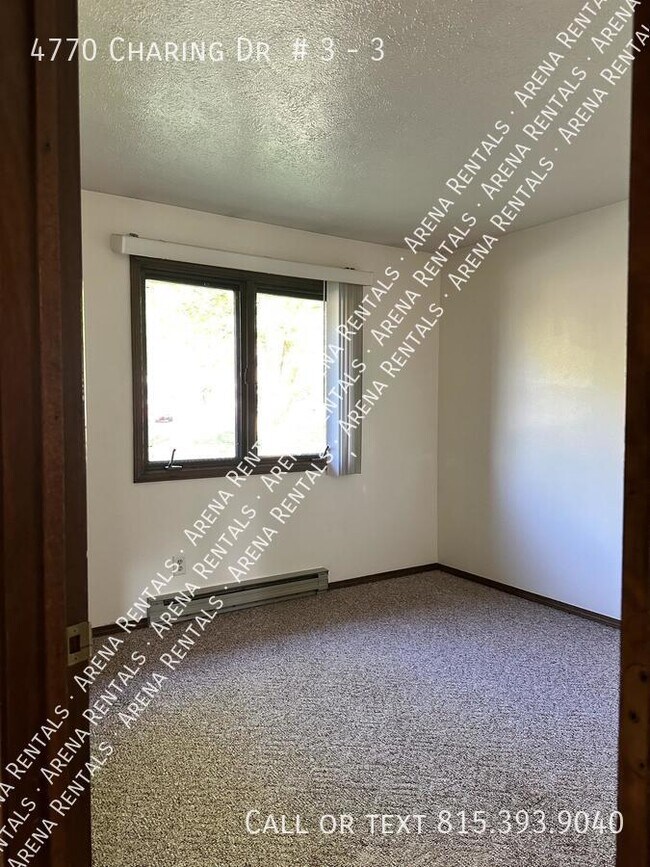 Photo - 4770 Charing Dr Unit 3