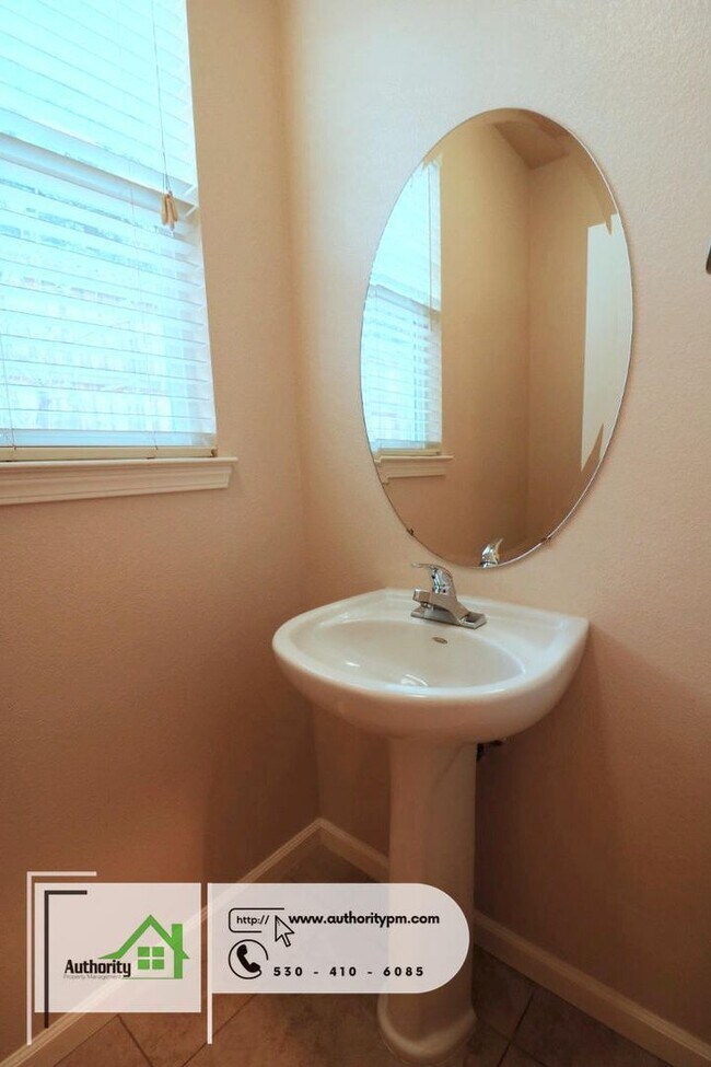 Photo - 573 Mission De Oro Dr