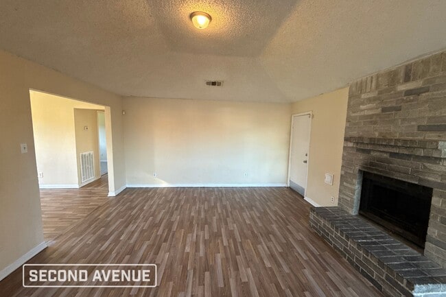 Photo - 11618 Roandale Dr