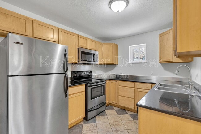 Photo - 1045 N Clarkson St Unit 207
