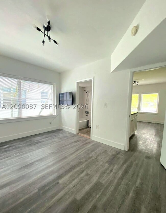 1555 Pennsylvania Ave Unit 101