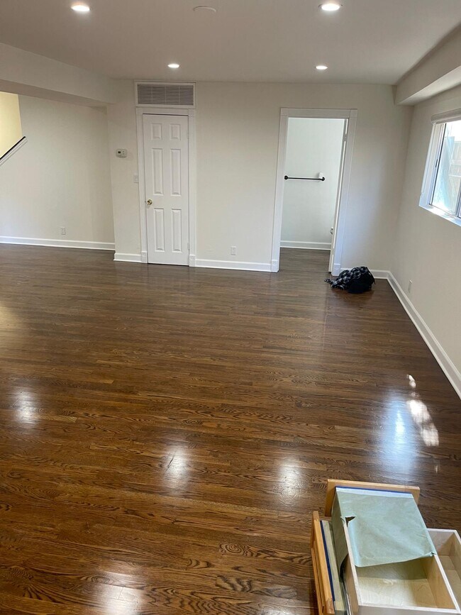 Photo - 12244 Magnolia Blvd