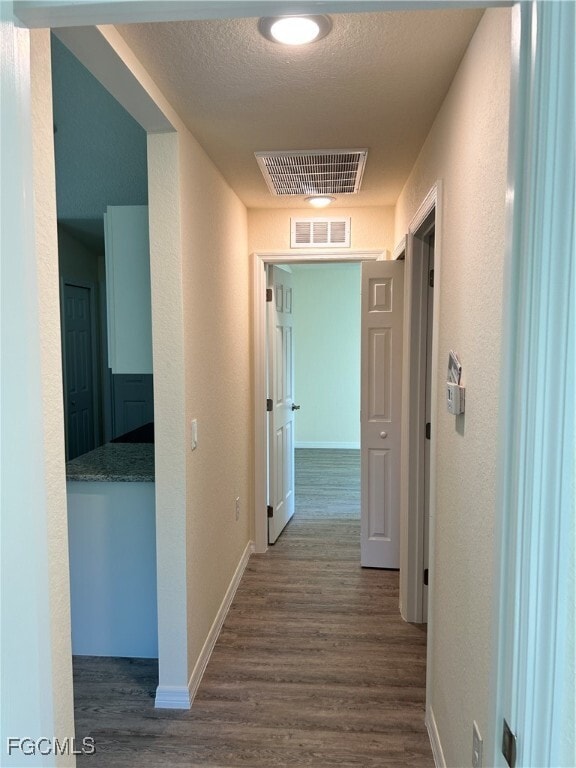 Building Photo - 1031 S Bronze Ct Rental