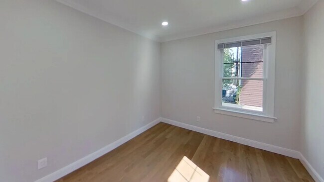 Photo - 12 Lopez Ave Unit 2