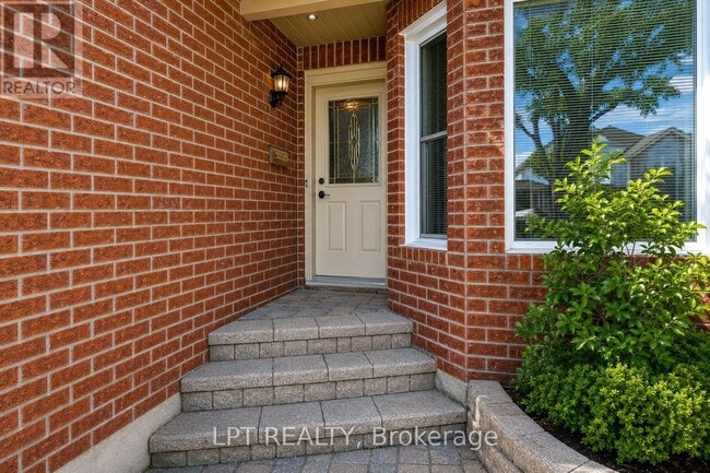 Photo - 84 Newborough Crescent