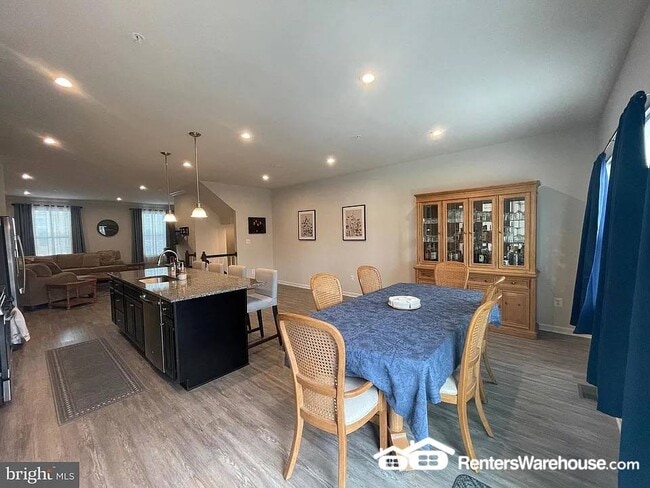 Photo - 2824 Shaws Rd