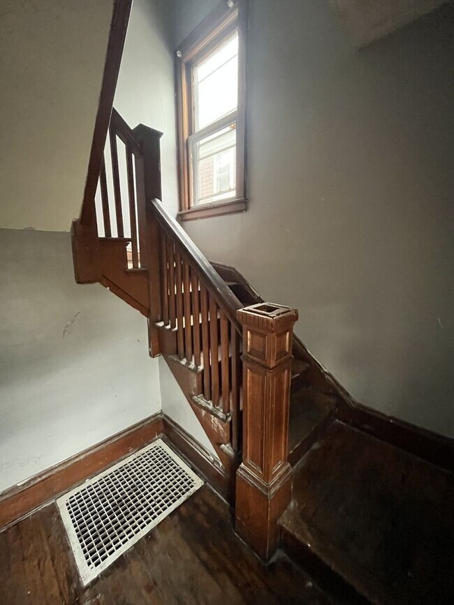 Photo - 162-164 Fernwood Ave Unit 162 Fernwood Ave