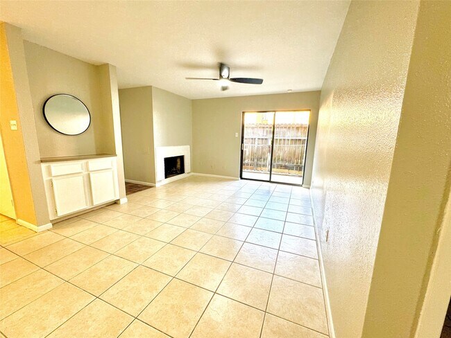 Photo - 9090 S Braeswood Blvd