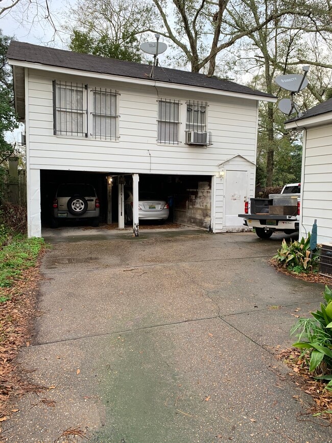 Photo - 1412 Old Shell Rd Unit 1412OldShellRoad Garage