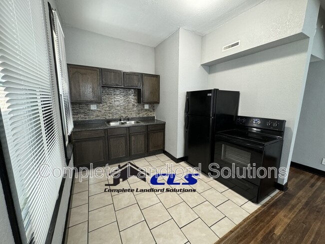 Photo - 15 N 14th St