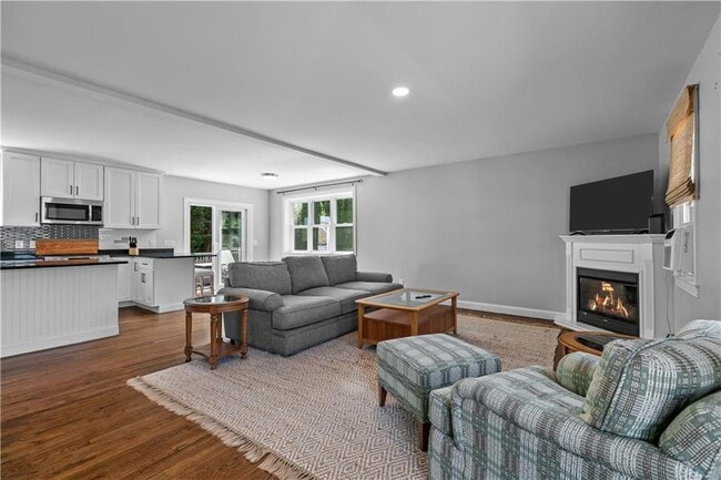 Photo - 25 Clayton St