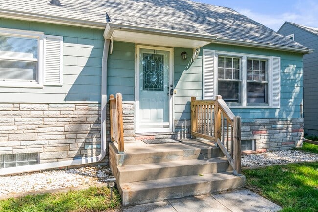 Photo - Charming 3Bedroom/2Bath