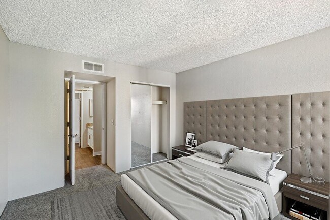 Tanque Verde Apartments