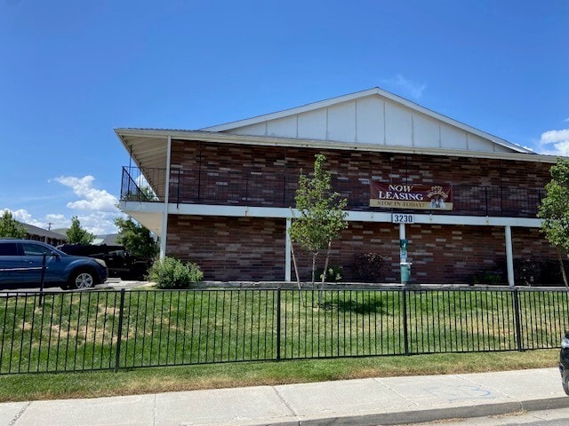 Community View - Royal Vista Apartments