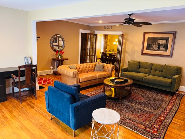 Photo - 241 Tacoma Ave