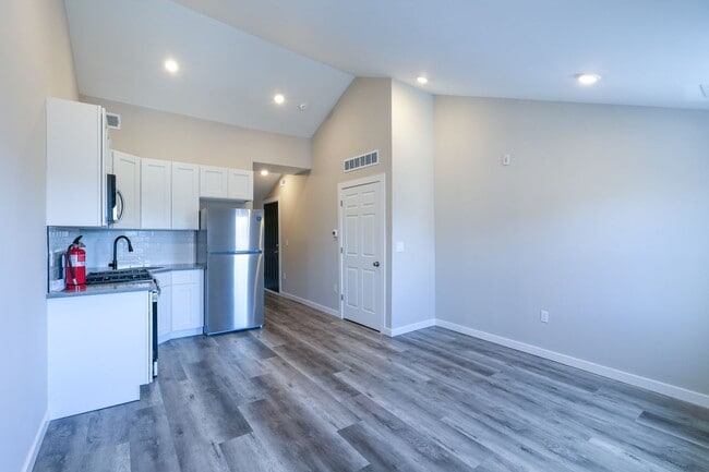 Photo - 1335 S 8th St Unidad 3rd Fl