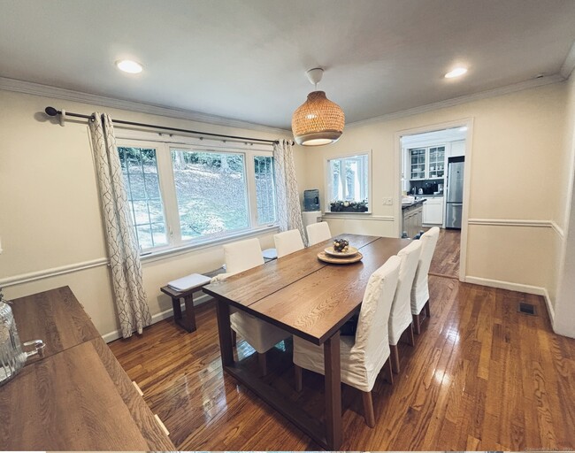 Photo - 43 Kent Hills Ln