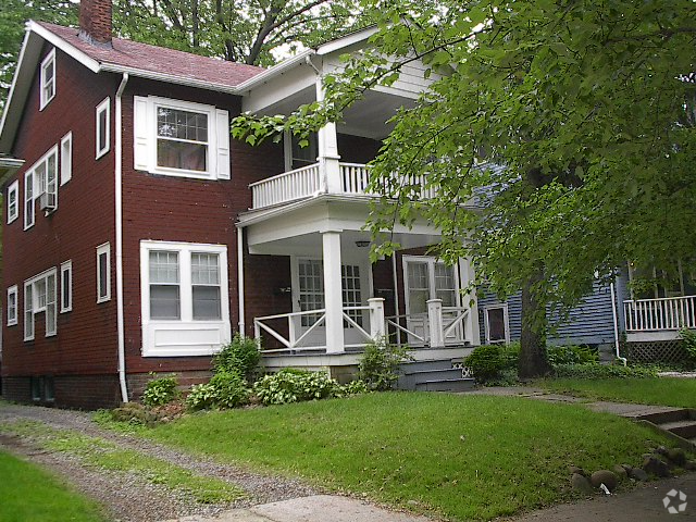 Building Photo - 2296 Grandview Ave Rental