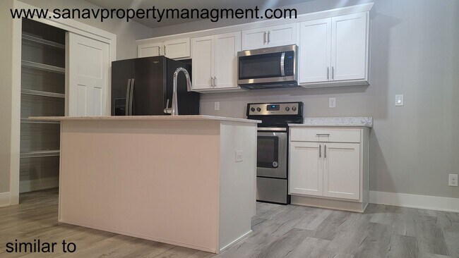 Photo - 4031 NE 5th St