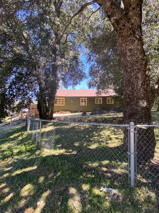 7475 Pine Valley Rd