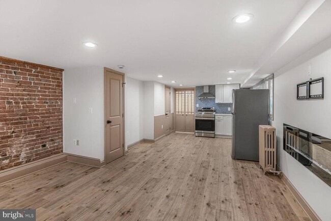 Building Photo - 66 Bryant St NW Rental