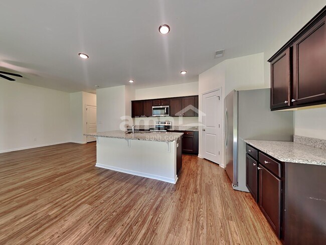 Photo - 130 Orion Way