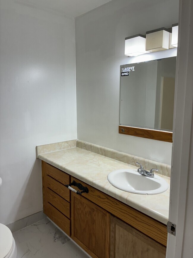 Photo - 6186 W Grenada St