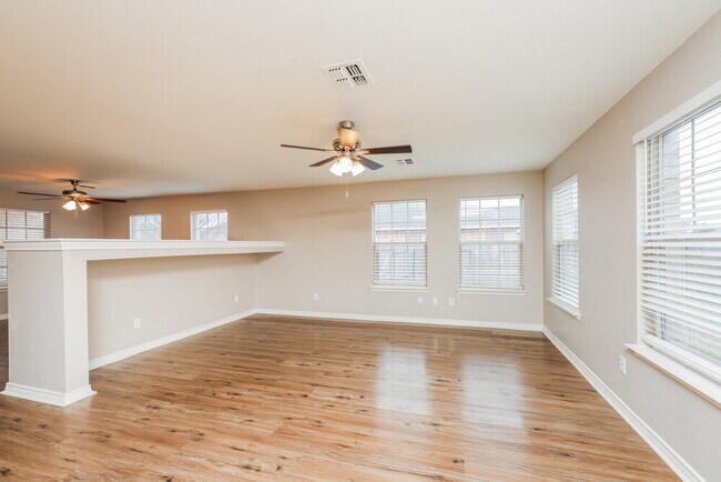 Photo - 310 Quail Run Rd