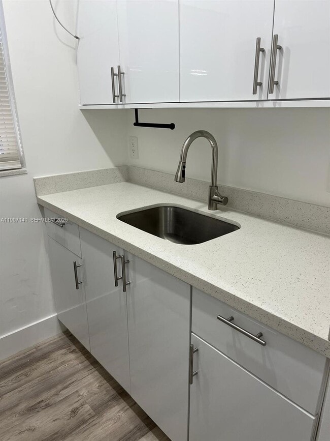 Photo - 1719 NW 1st St Unidad 1