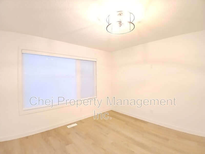 Photo - 5096 River’s Edge Wy NW