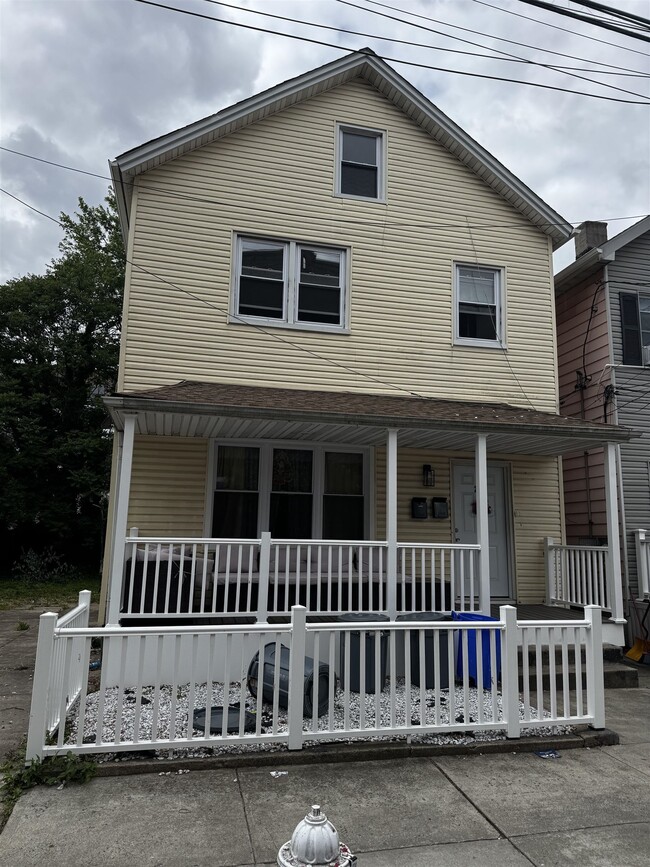 Photo - 20 E 11th St Casa