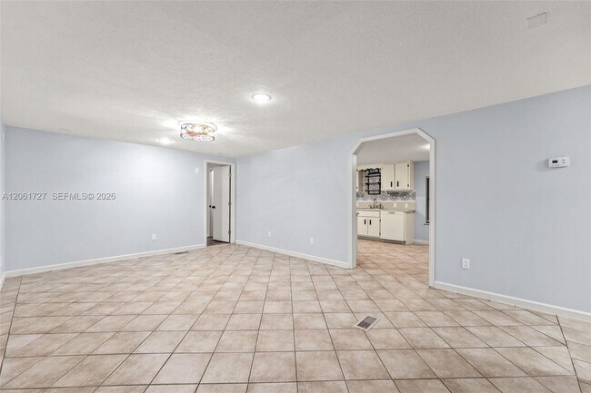Photo - 7002 Garden St