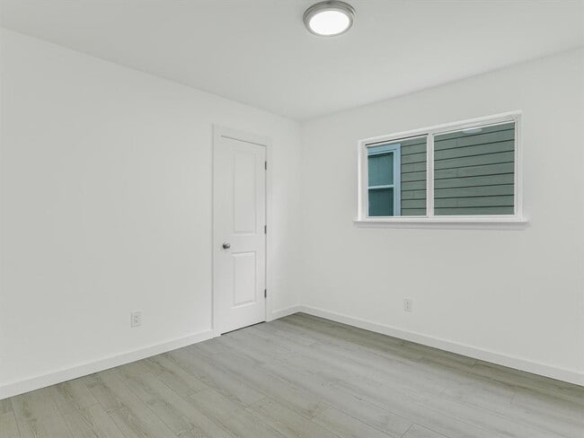 Photo - 11204 Iron Oak Trail