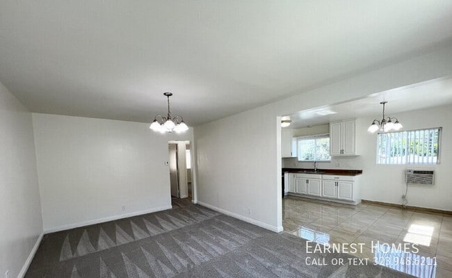 Photo - 14202 Delano St Unidad 6