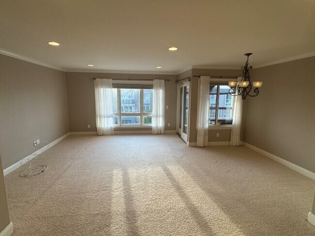 Photo - 7411 Herschel Ave