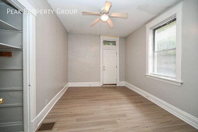 Photo - 2342 Chickasaw St Unit 4