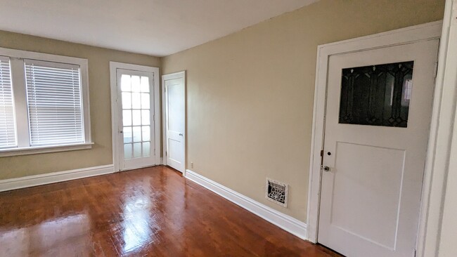 Photo - 5042 Mardel Ave Condo Unit 5044 2F