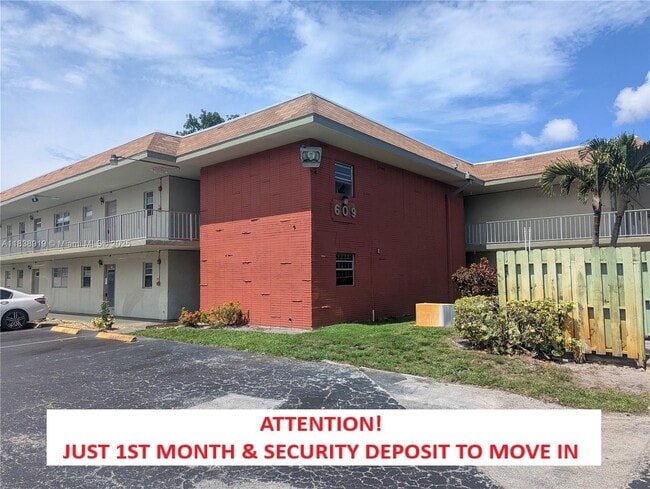 Building Photo - 609 S State Rd 7 Unit 2E Rental