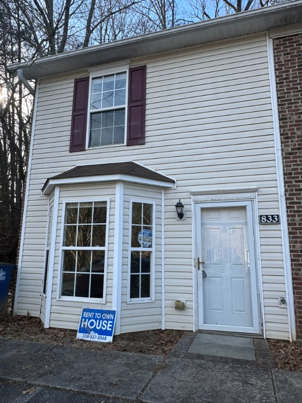 Building Photo - 833 Brickwood Ct