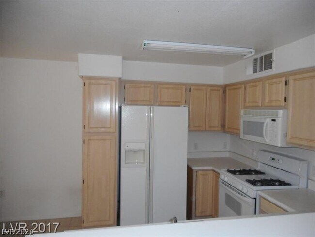 5710 E Tropicana Ave Unit 1046