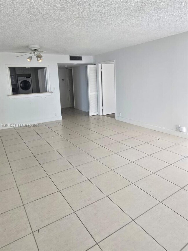 Photo - 1901 Brickell Ave Unit B1007