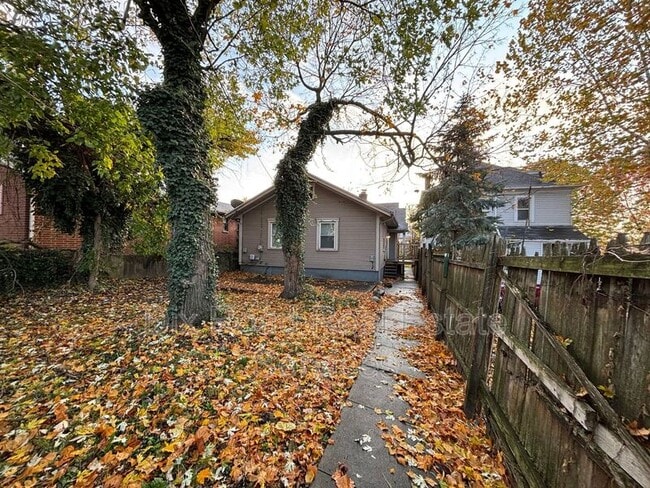 Photo - 916 Linden Ave