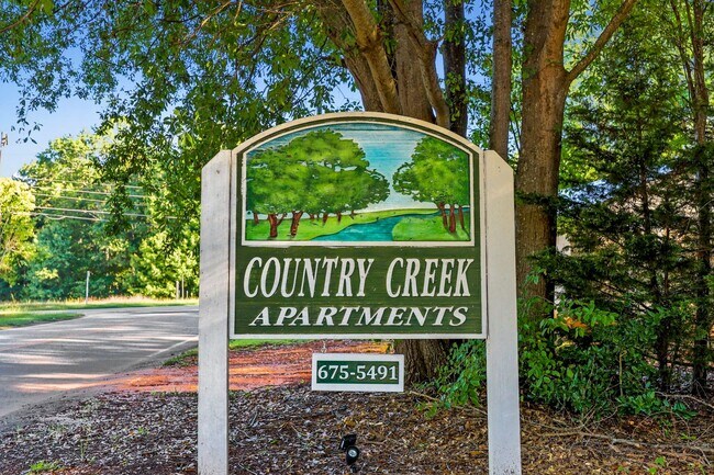 Photo - Country Creek Apartments