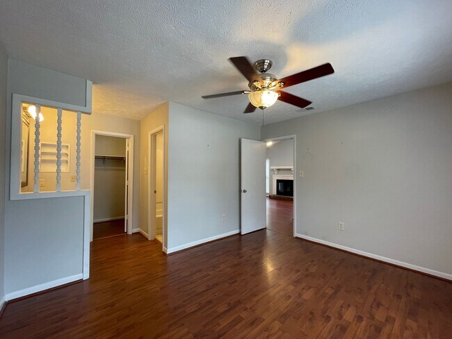 Photo - 7060 Candlewood Dr